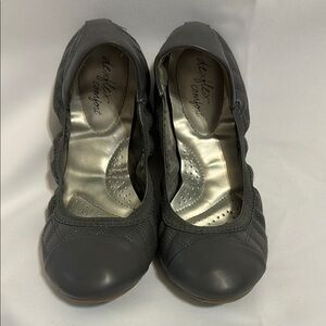 Dexflex Comfort Women’s Claire Ballet Flats Grey Size 7 Wide